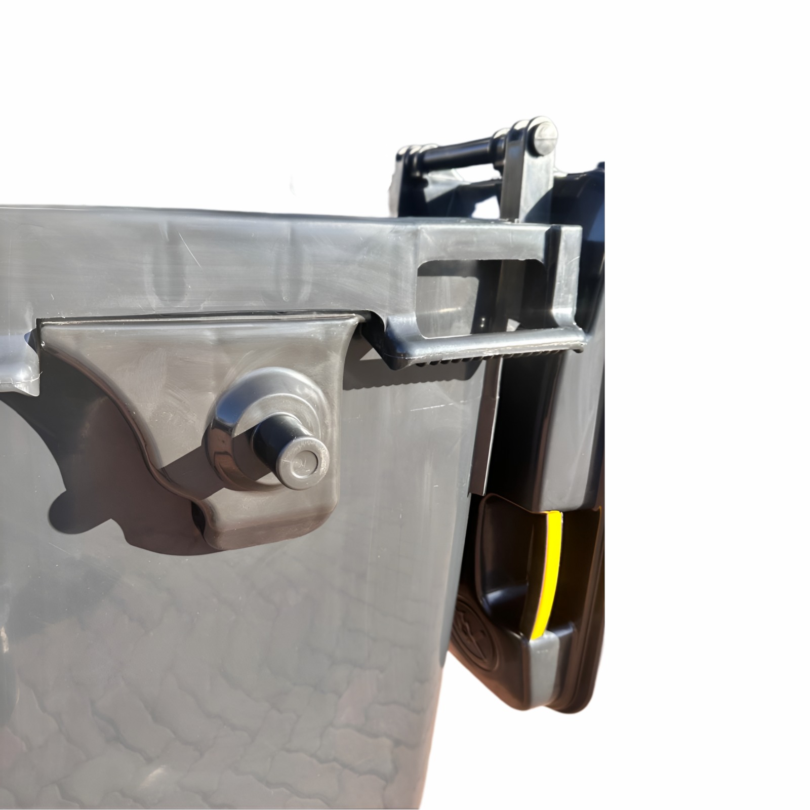 660L Wheelie Outdoor Bin - Image 8